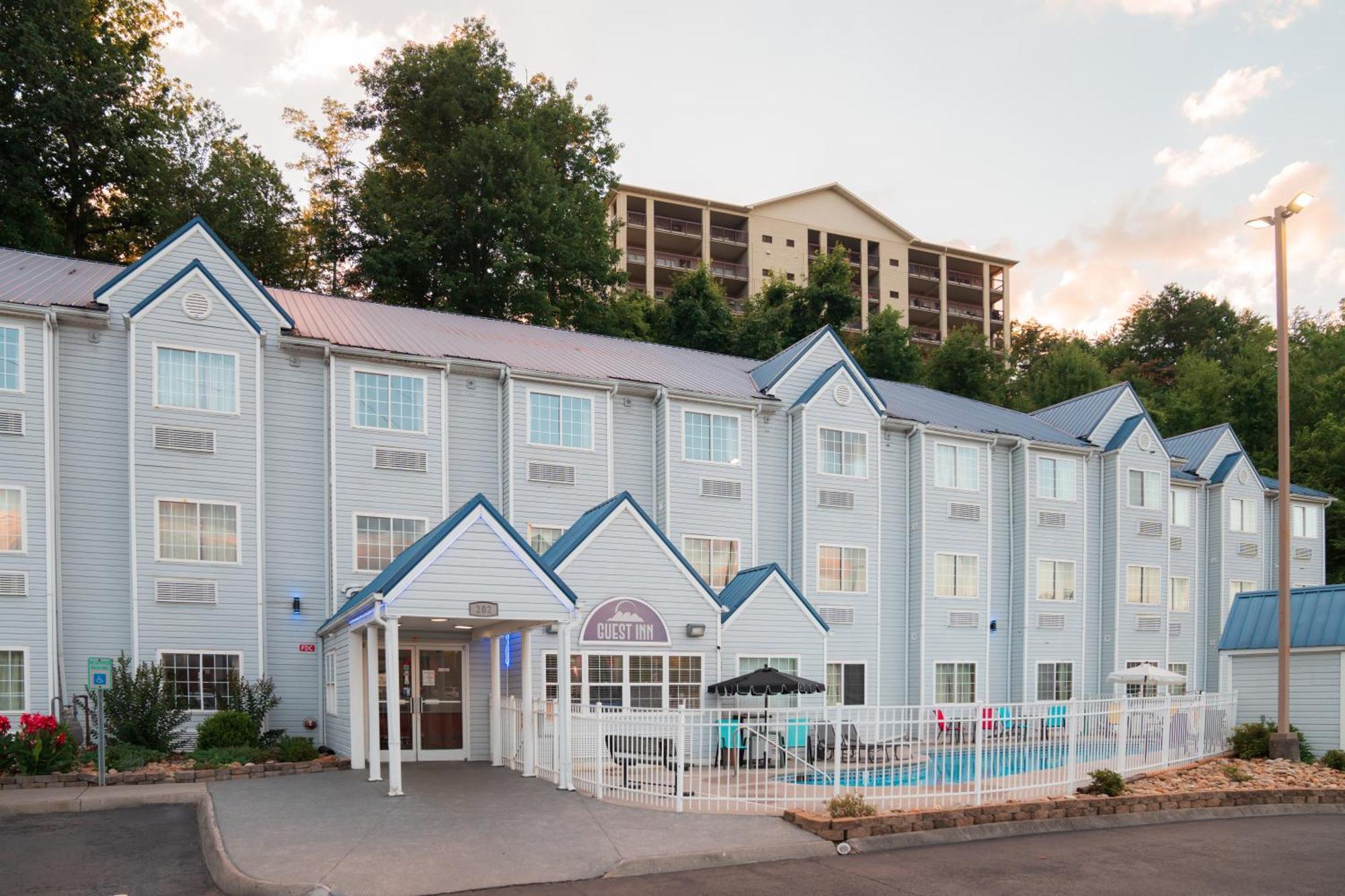 Guest Inn Пиджен Фордж Екстериор снимка