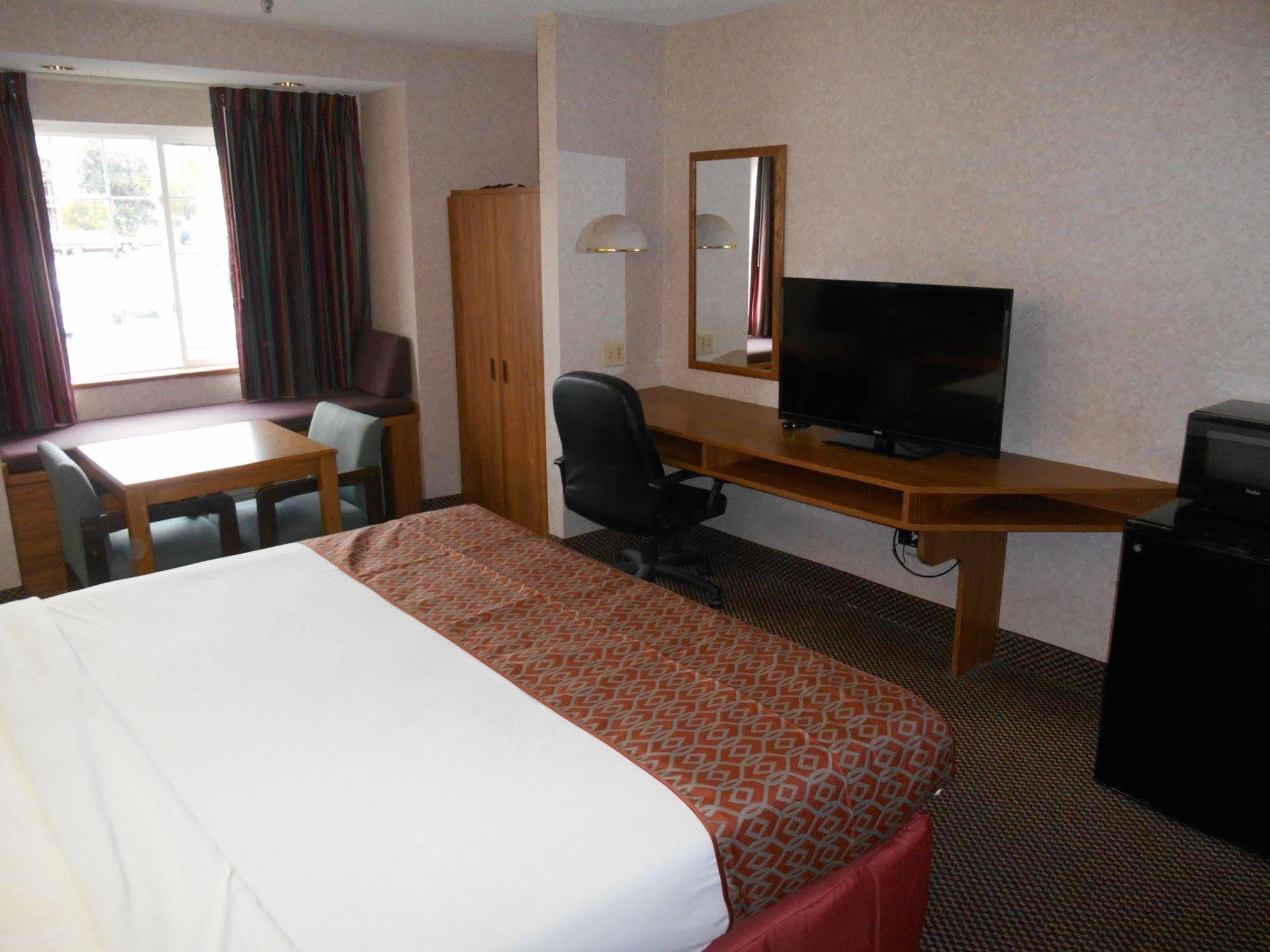 Guest Inn Пиджен Фордж Екстериор снимка